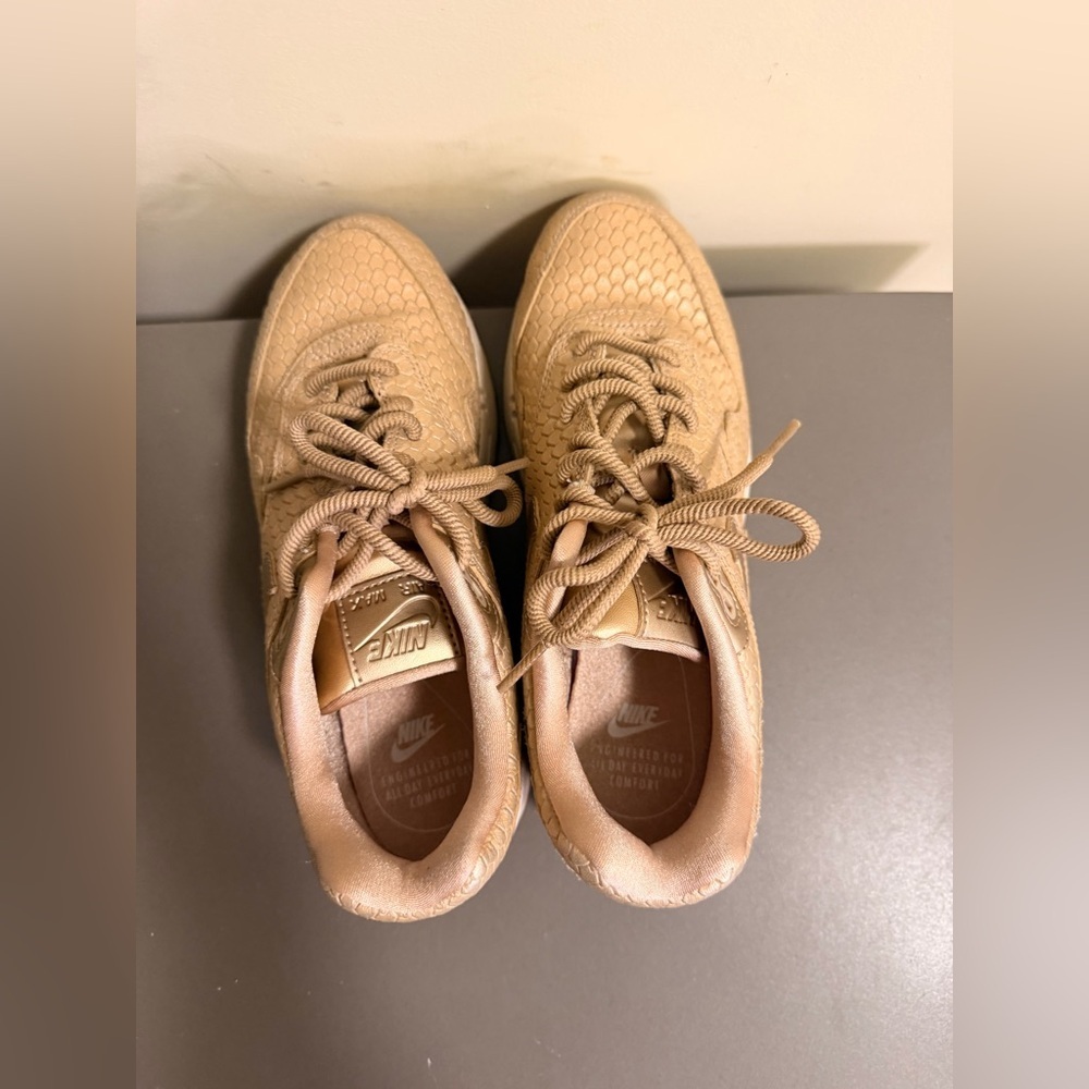 Women’s Nike Air Max 1 Premium Gold Fish Sneakers - Picture 5 of 7